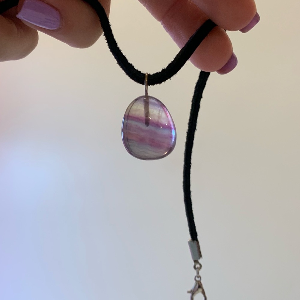 Fluorite choker with silver clasp